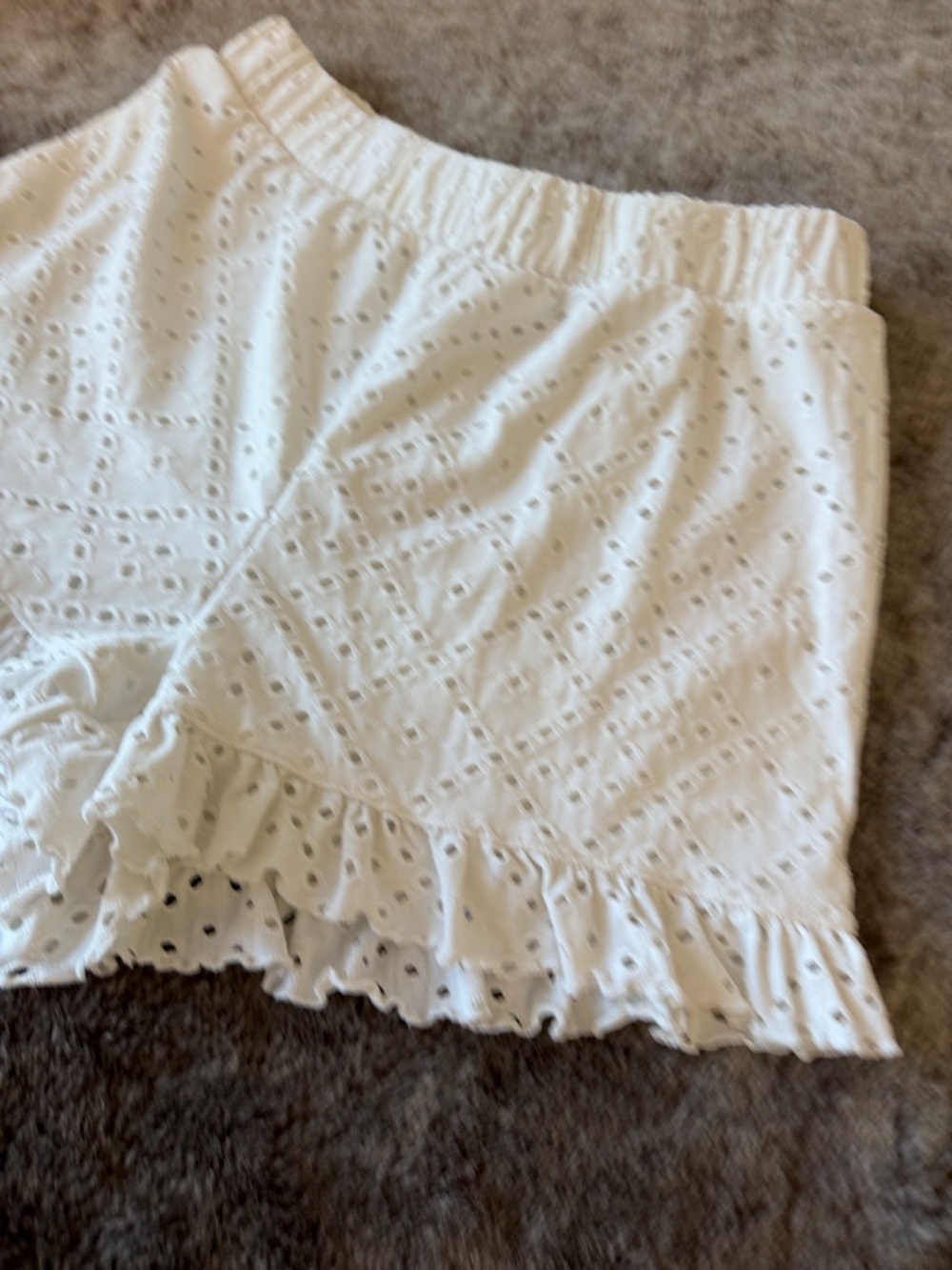 Vero Moda Cream Eyelet Ruffle Mini Skirt - Picture 3 of 8